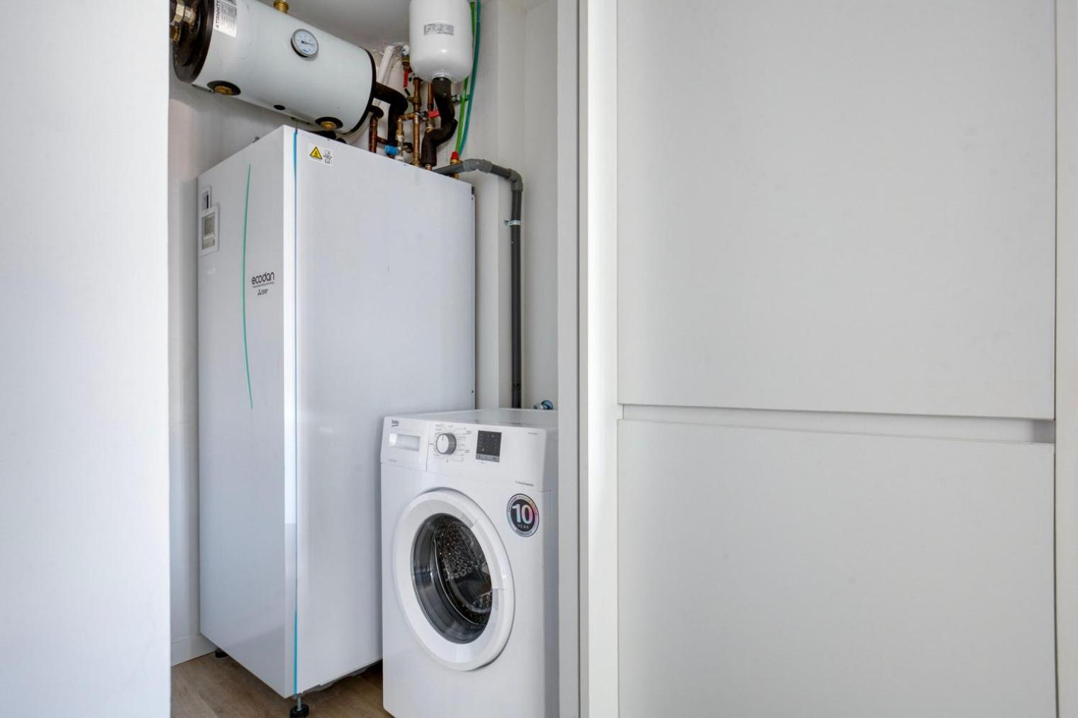 Apartment Blueground Sarria Doorman Fresh Renovation Bcn-120 *