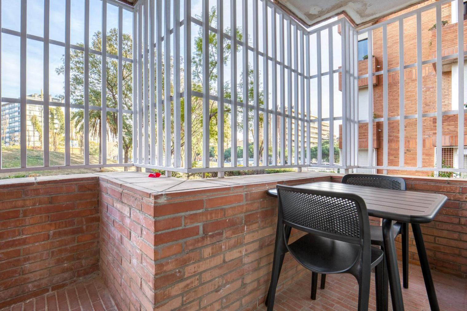 Blueground Sarria Doorman Fresh Renovation Bcn-120 *